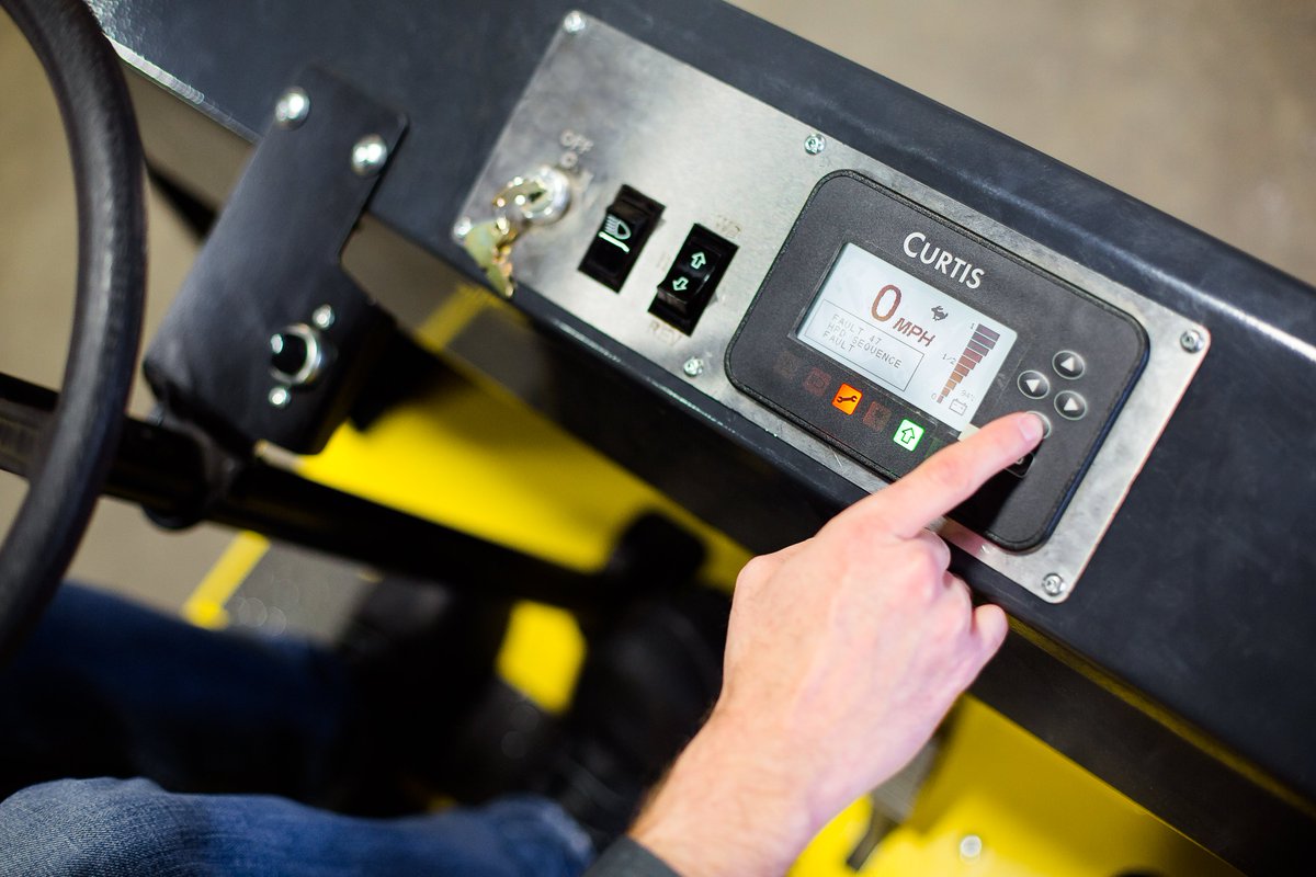 MotrecIntl's tweet photo. All our AC vehicles come with a fully programmable Curtis multi-function dash display. https://t.co/jAJAgHWPXN