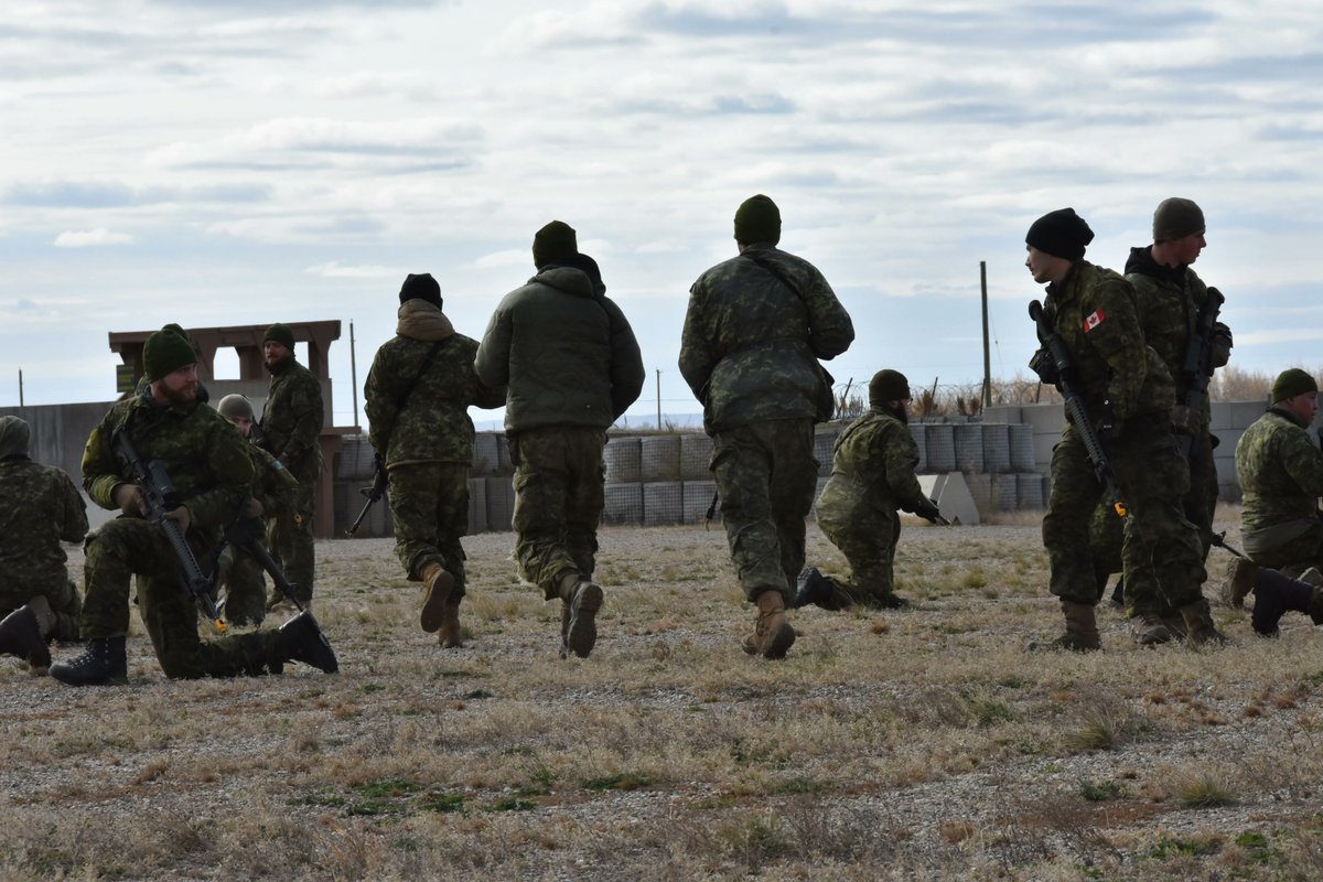 cameronscanada's tweet photo. Soldiers from the Queen’s Own Cameron Highlanders of Canada and the Royal Winnipeg Rifles conducted Exercise HIGHLAND CHARGE 22 at CFB Shilo 

Des soldats du Queen’s Own Cameron Highlanders du Canada et du Royal Winnipeg Rifles ont mené l’exercice HIGHLAND CHARGE 22 à BFC Shilo https://t.co/VC6UiMjo7y