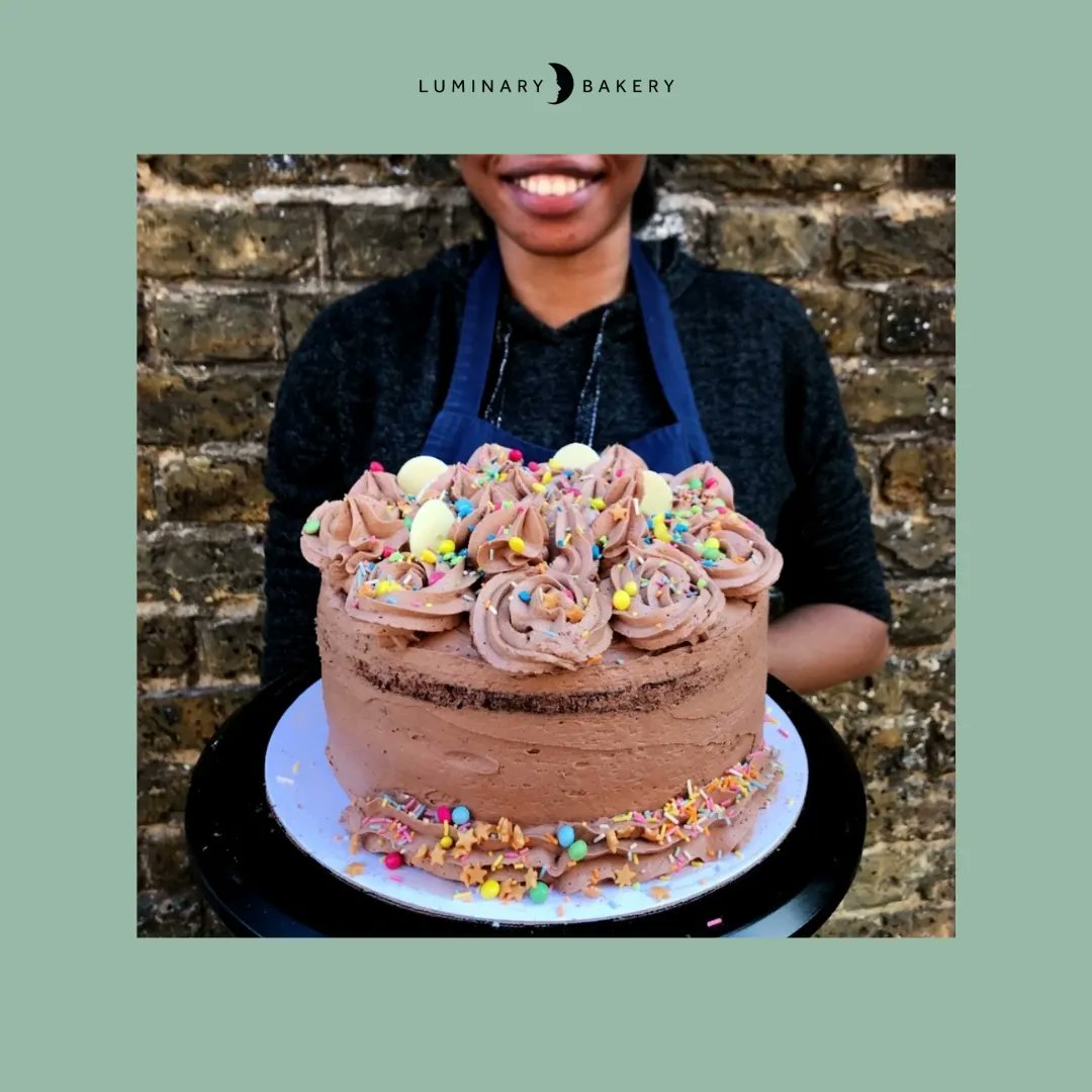LuminaryBakery's tweet image. Last week on the #LuminaryEmployabilityCourse the bakers made an absolute classic: Chocolate Celebration Cake! 🎂🍫🎉

To learn more &amp;amp; support our work with women from disadvantaged backgrounds, click here: buff.ly/3euGt6z