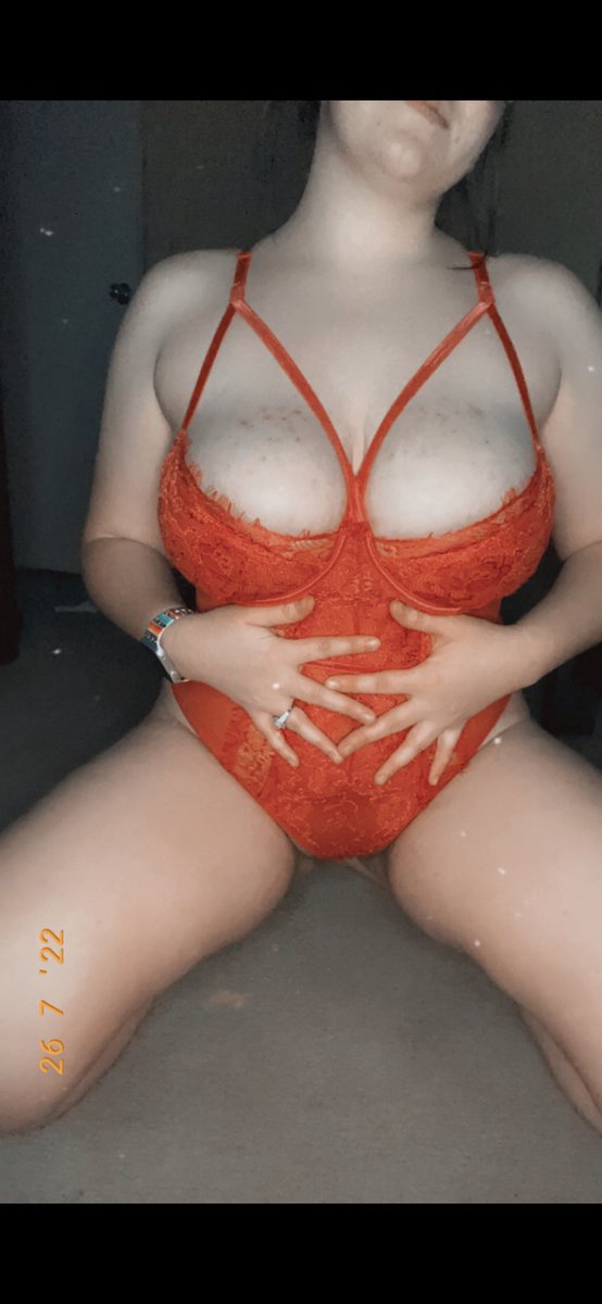 kayonlyfans80's tweet photo. @OnlyFansHero https://t.co/rSLgtUtQ1O I’ll be waiting 🤪🌹 https://t.co/Cg9twCgfO5