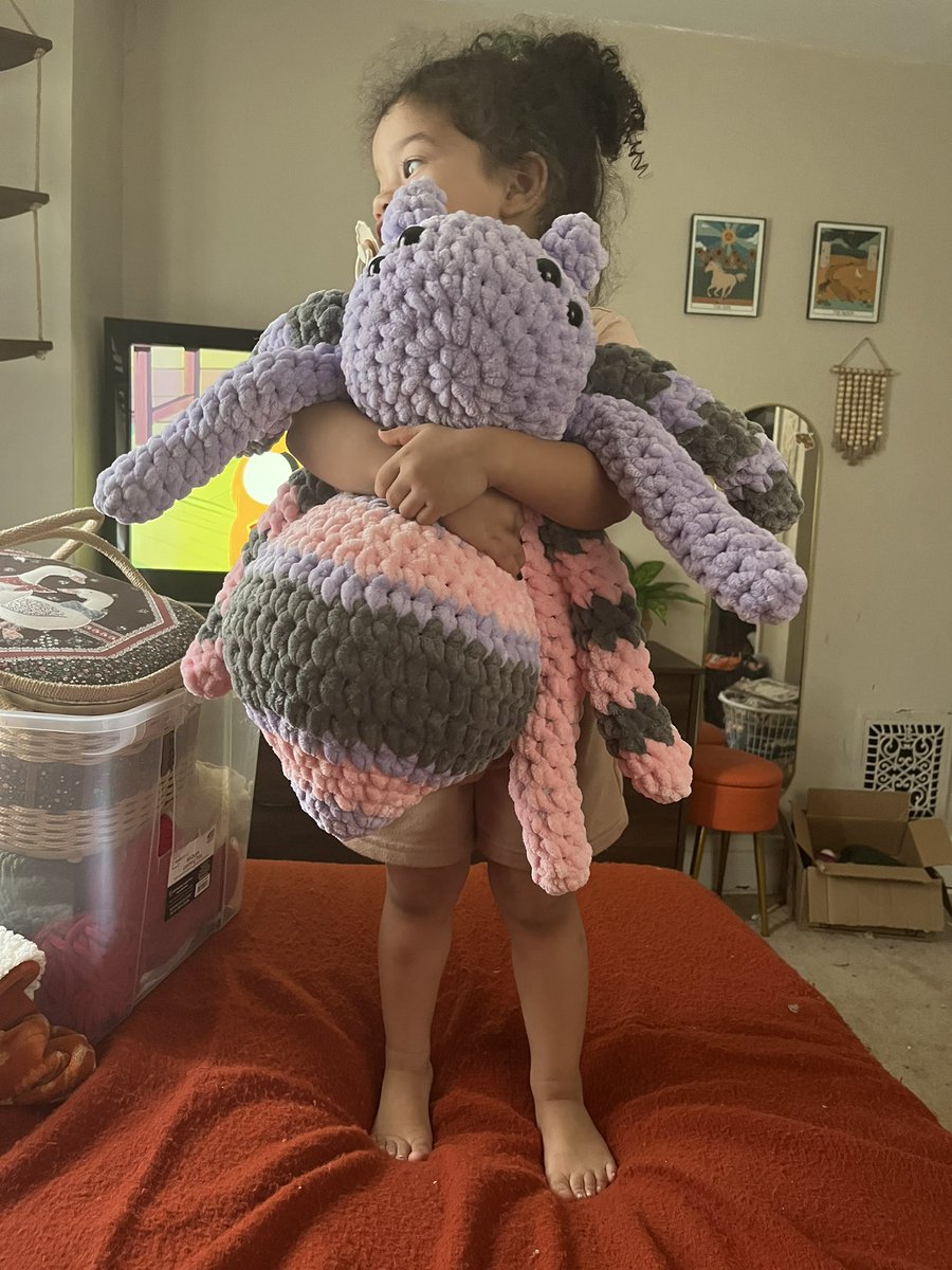 maplecovecrafts's tweet photo. toddler for scale https://t.co/hXxUkDqAfj
