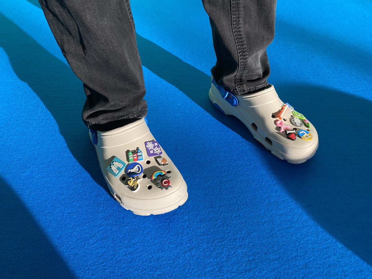 Visit the Alteryx for Good booth and with a small donation these amazing accessories from <a href="/MarqueeCrew/">Mark Frisch</a> can be yours. ❤️🇺🇦