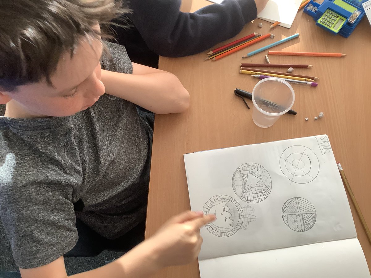 ColeshillHeath's tweet image. Year 5 have absolutely smashed Anglo-Saxon jewellery making - showing great design work and creative making skills. Thank you @SoJ_BCU for your inspiring input. 
@MissLBoland @nfowles5🎨😍