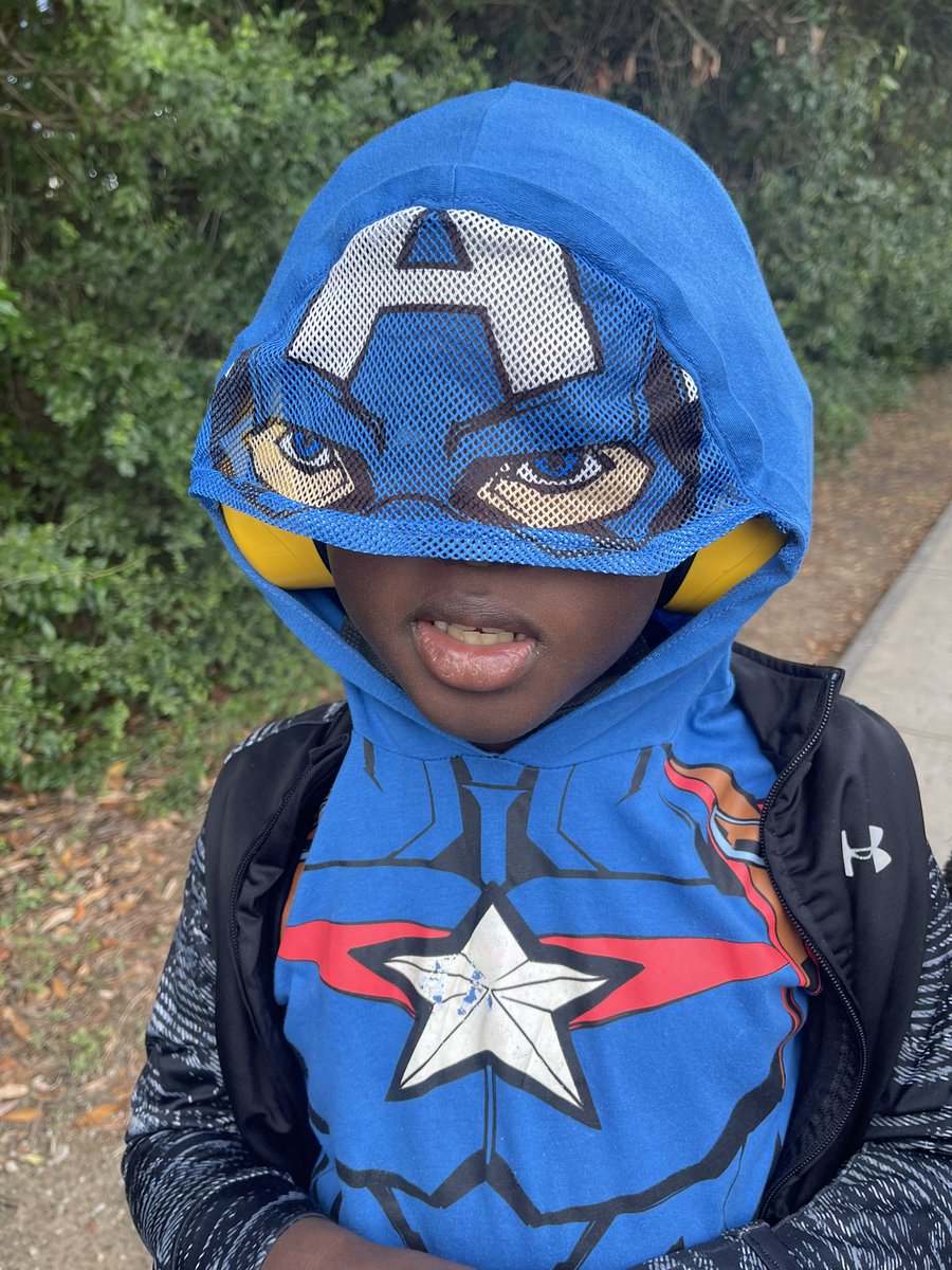 No worries, Captain America has everything under control during our Fire Drill!!! <a href="/HumbleISD_OFE/">Oak Forest Elementary</a> #watchussoar #SPEAK <a href="/MrsJohnsonKitty/">Anissa Johnson</a> <a href="/baileyfamrocks/">Danielle Bailey</a>