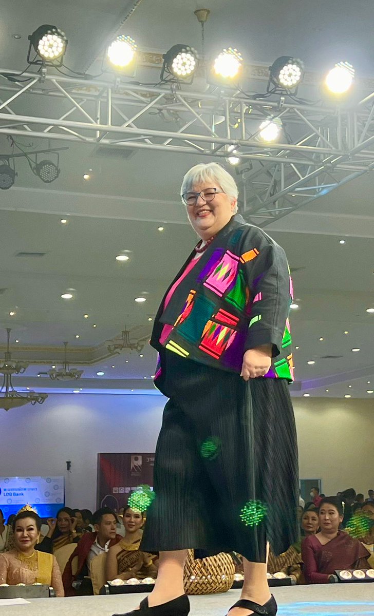 1st found this traditional fabric of the Thai-Phong ethnic group on <a href="/UNDPLaoPDR/">UNDP Lao PDR</a> visit w/ #LaoWomensUnion during a mission to Huaphanh Province. 

Honored to wear it as a jacket on 2night's charity fashion show runway ➡️ support less fortunate women &amp; children in rural parts of 🇱🇦