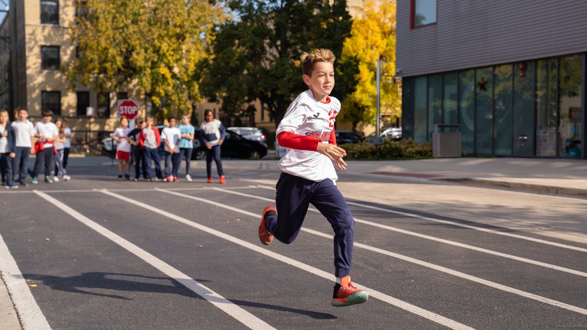 lyceechicago's tweet image. Teachers usually tell students to take their time in class, but sometimes we need a change of pace! #JoyOfLearning #SportsLife #ItsAnElementaryThing #LycéeJourney