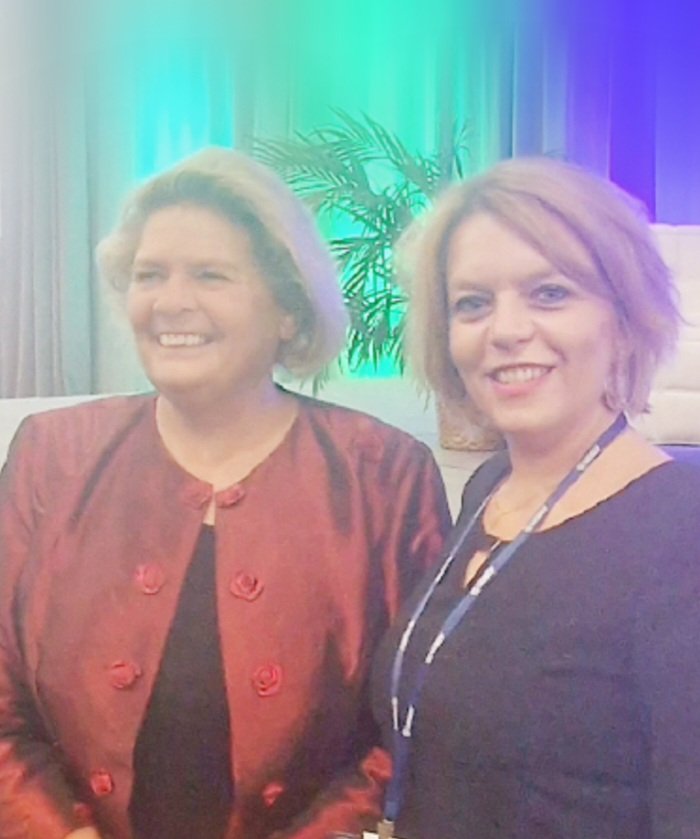 AuroreMargat's tweet photo. Les chercheurs de la chaire RSI @APHP et du @LepsUR3412_UP13 @univ_spn très fiers d'être aux côtés du Pr Monique ROTHAN-TONDEUR pour cette remise de prix @SIDIIEF #CongresSIDIIEF https://t.co/oJ5jSaG2TU