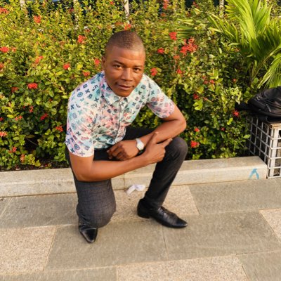 Laminsongo tweet picture