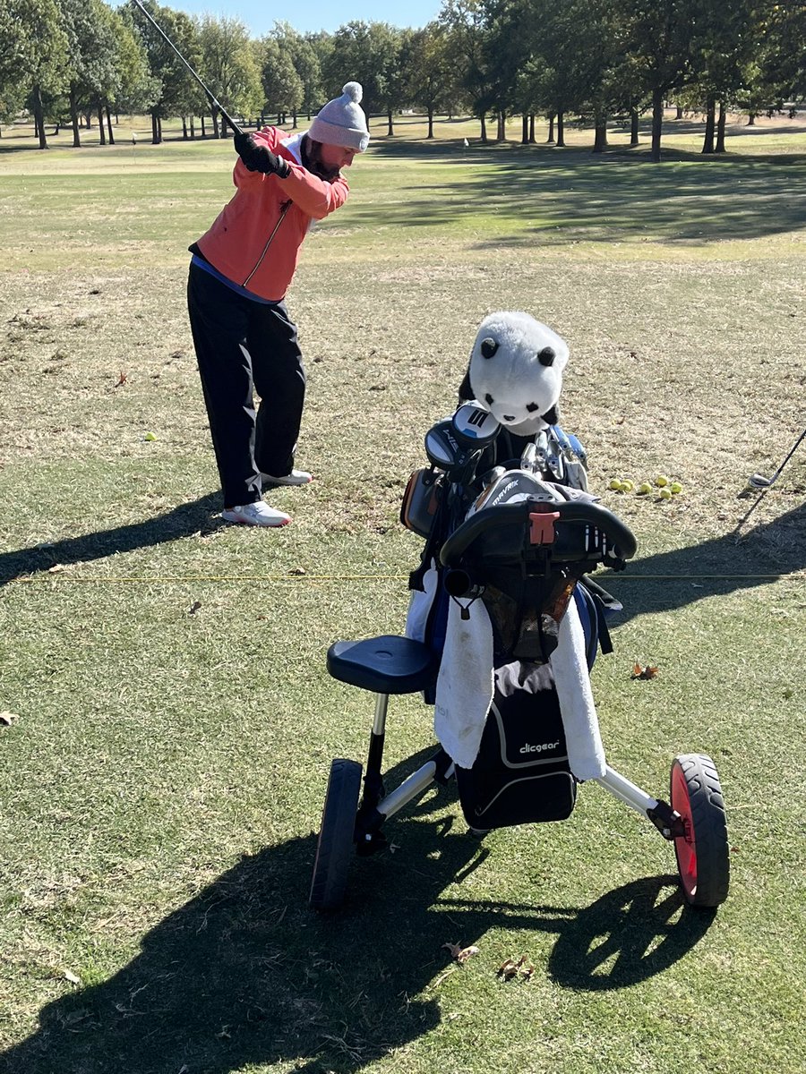 CoachEnrightBSS's tweet photo. @MSHSAAOrg Class 4 Girls Golf State Championship, Day 2 about to get underway. 🥶⛳️🏌🏼‍♂️
@bssjaguars 
#JagsAtState 
#GoJags https://t.co/q4s2kTDtYC