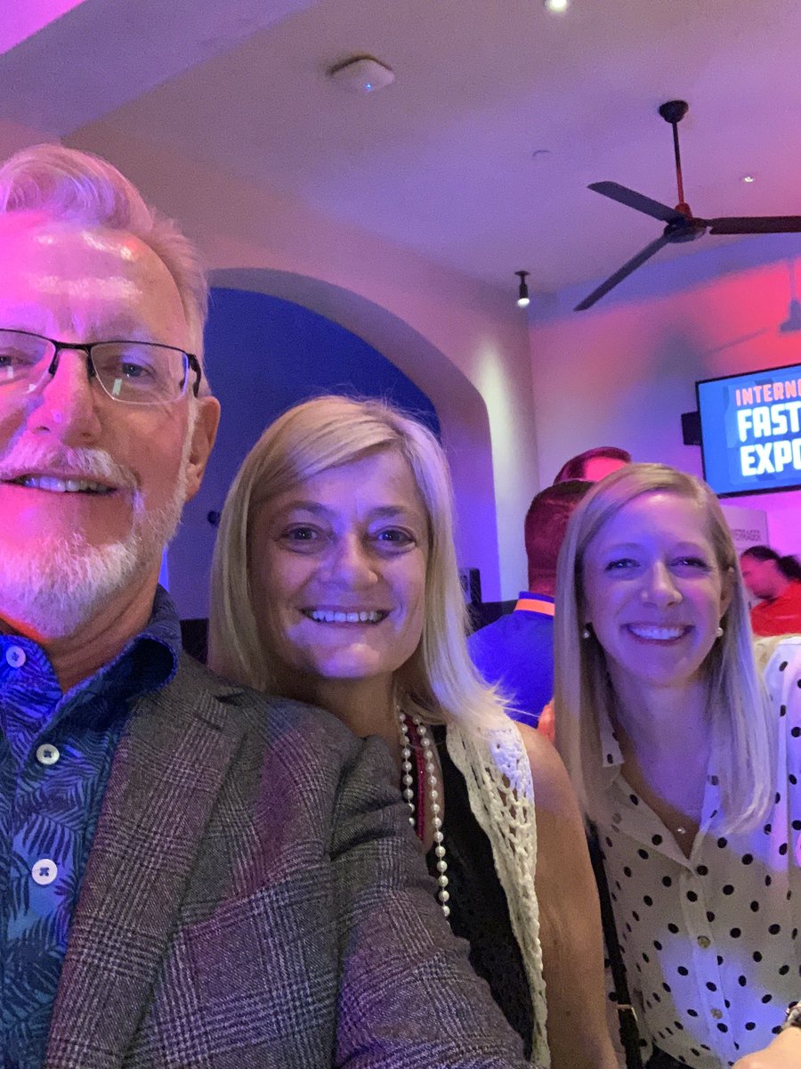 1John1Butler's tweet image. Great opening party last night at #IFE2022 with @PacWestFastener  @TheOlanderCo and @fastenerwomen