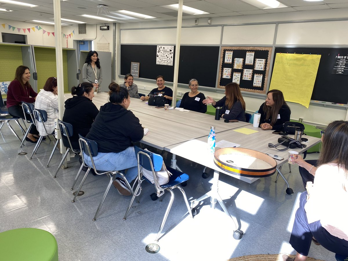 JAMSDragonsSM's tweet image. JAMS parent support workshops in our new wellness lounge led by our mental health counselor and mental health interns @JAMSDragonsSM @SMMUSD
