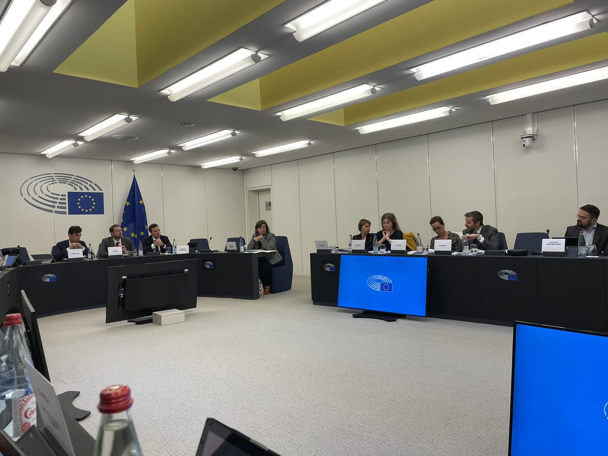 AWalterDrop's tweet photo. Presented @Europarl_EN #Quaesters with our brand new tool to help Members organize their exhibitions and cultural events: 🎊#MRSExhibitions🎊 Launch date 28 October! #PoweredByDGLINC #greenwork #digitalwork #TechnologyWorkingForPeople https://t.co/ZUR0PEIagh