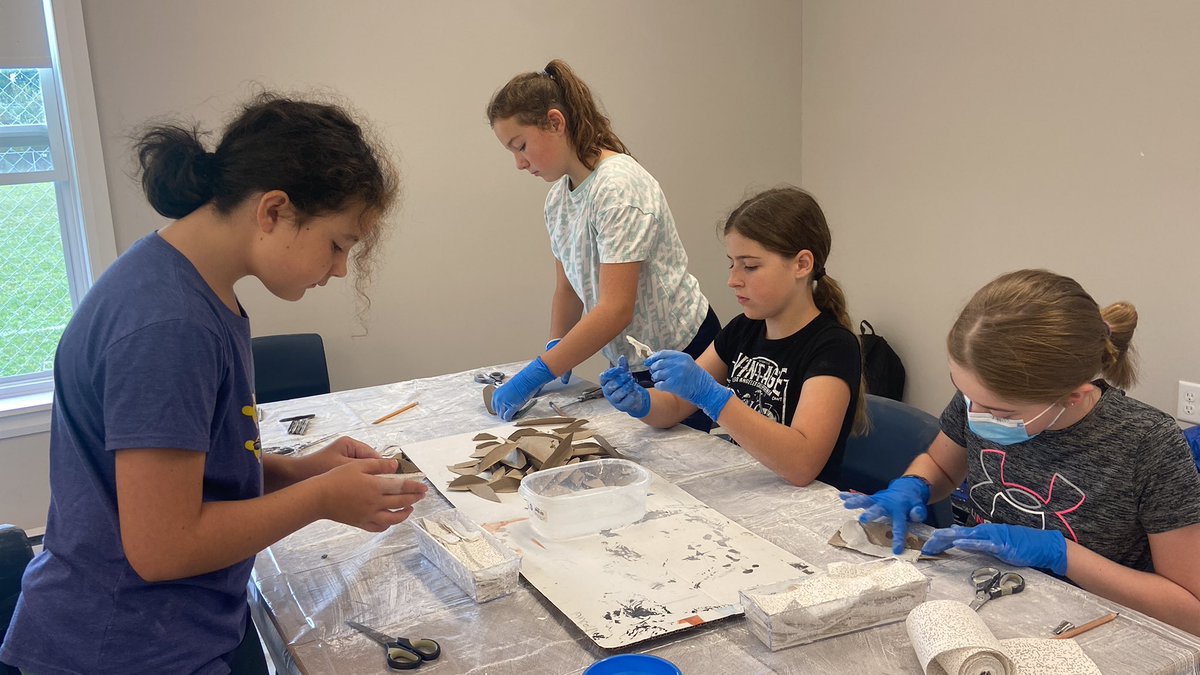 MsLittle_65's tweet photo. Creating a Tree of Life plaster art project with my grade sixes!! It’s going to be amazing!! @KathrynBruceMa1  @SHJH_FALCONS @HRCEFineArts #ThanksToYouHalifax https://t.co/8c6w21o9CP