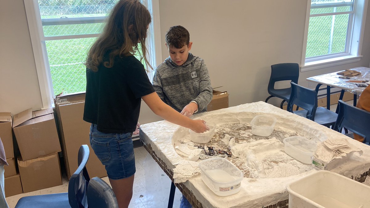 MsLittle_65's tweet photo. Creating a Tree of Life plaster art project with my grade sixes!! It’s going to be amazing!! @KathrynBruceMa1  @SHJH_FALCONS @HRCEFineArts #ThanksToYouHalifax https://t.co/8c6w21o9CP