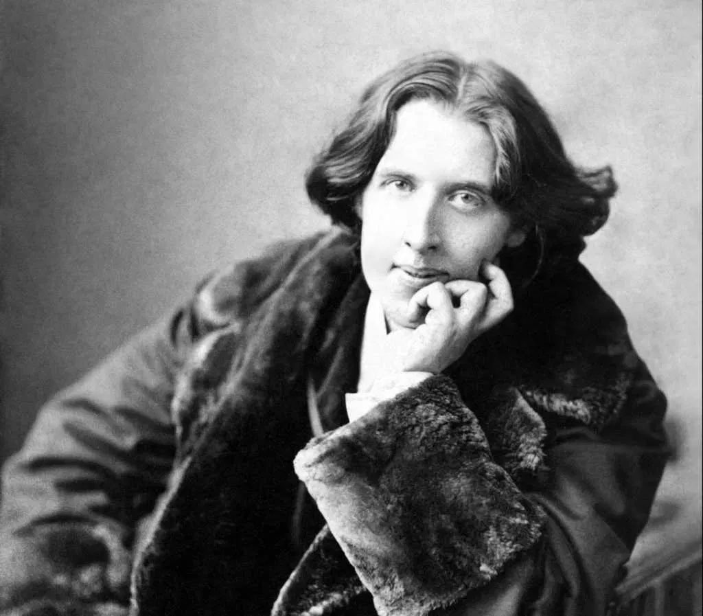 Alcuni portano la felicità ovunque vadano. Altri quando se ne vanno.

-Oscar Wilde