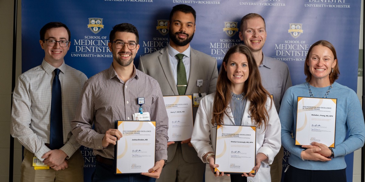 URMC Department of Medicine (@urmc_deptmed) on Twitter photo 🙌 Congrats to these residents for earning the Resident Humanism in Medicine Teaching Awards at the recent <a href="/URochester_SMD/">URochester SMD</a> Medical Student Achievement Award Ceremony!
<a href="/URMCInternalMed/">URMC Internal Medicine Residency</a> #MedicalEducation #MedTwitter #Meliora 🙌 Congrats to these residents for earning the Resident Humanism in Medicine Teaching Awards at the recent <a href="/URochester_SMD/">URochester SMD</a> Medical Student Achievement Award Ceremony!
<a href="/URMCInternalMed/">URMC Internal Medicine Residency</a> #MedicalEducation #MedTwitter #Meliora