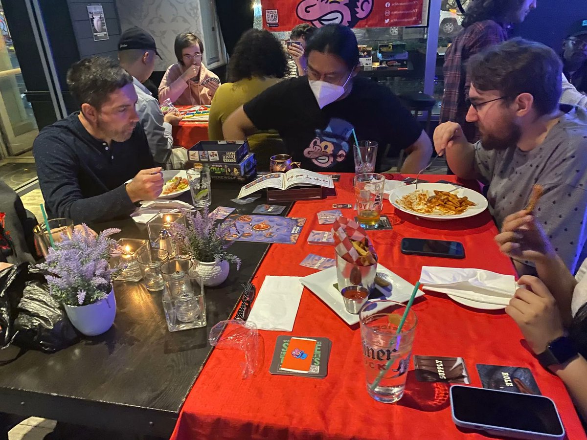 ShenanigansNY_'s tweet photo. Hey there, #ShenaniFam! 🖐️Another big thanks to everyone who showed up at #ShenanigansNY 's event @TheChelseaBell this week. Have a fun story from last night? Share it in the comments below! 🤗
#ThingsToDoInManhattan #BoardGames #BudsAndBoardGames #FamilyFun https://t.co/DO3a5GNIb3