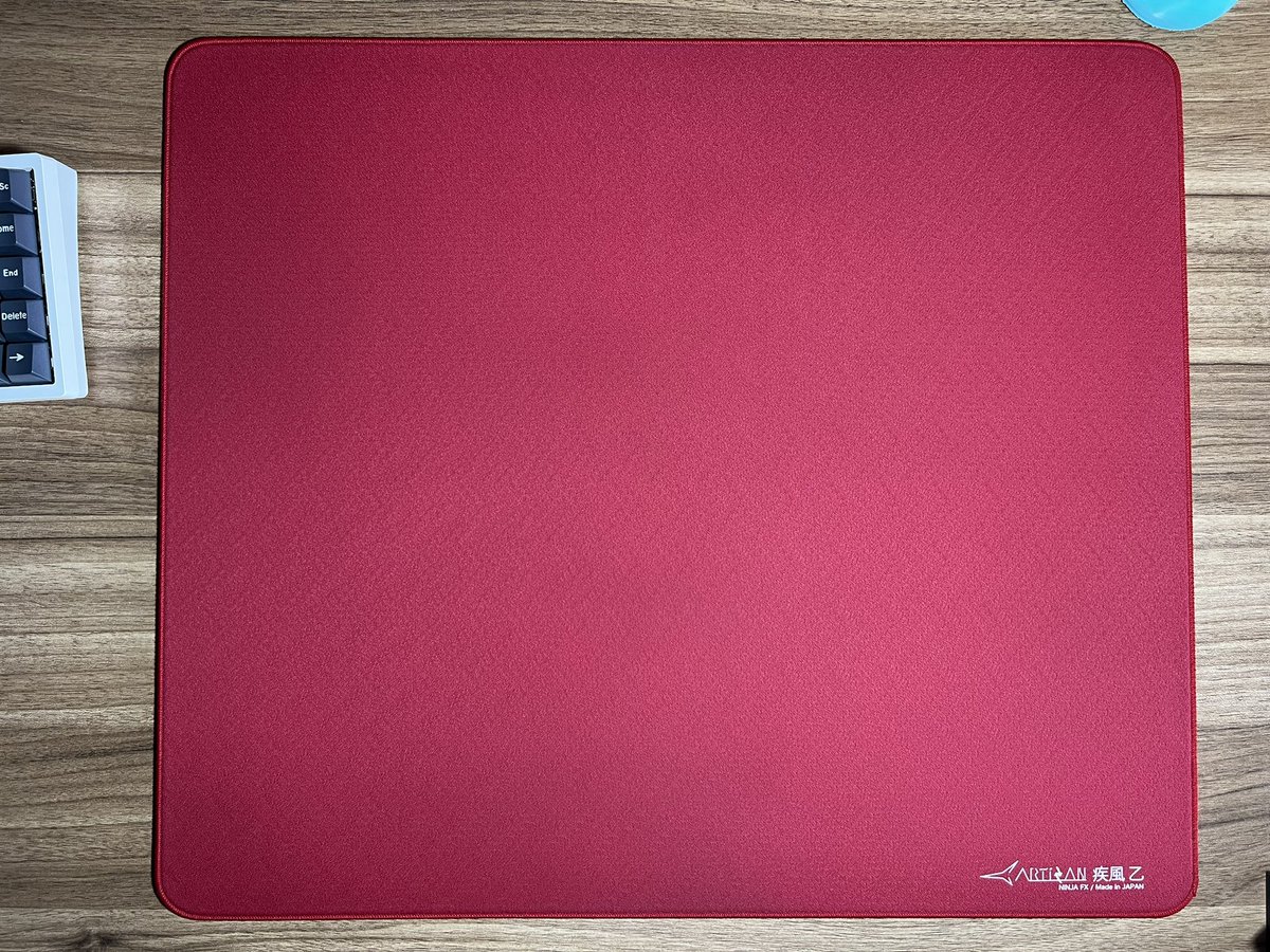 VENDO Mousepad Artisan Hayate Otsu V2
-Espuma XSoft
-Tamanho XL (49x42cm)
-Cor Wine Red

R$580