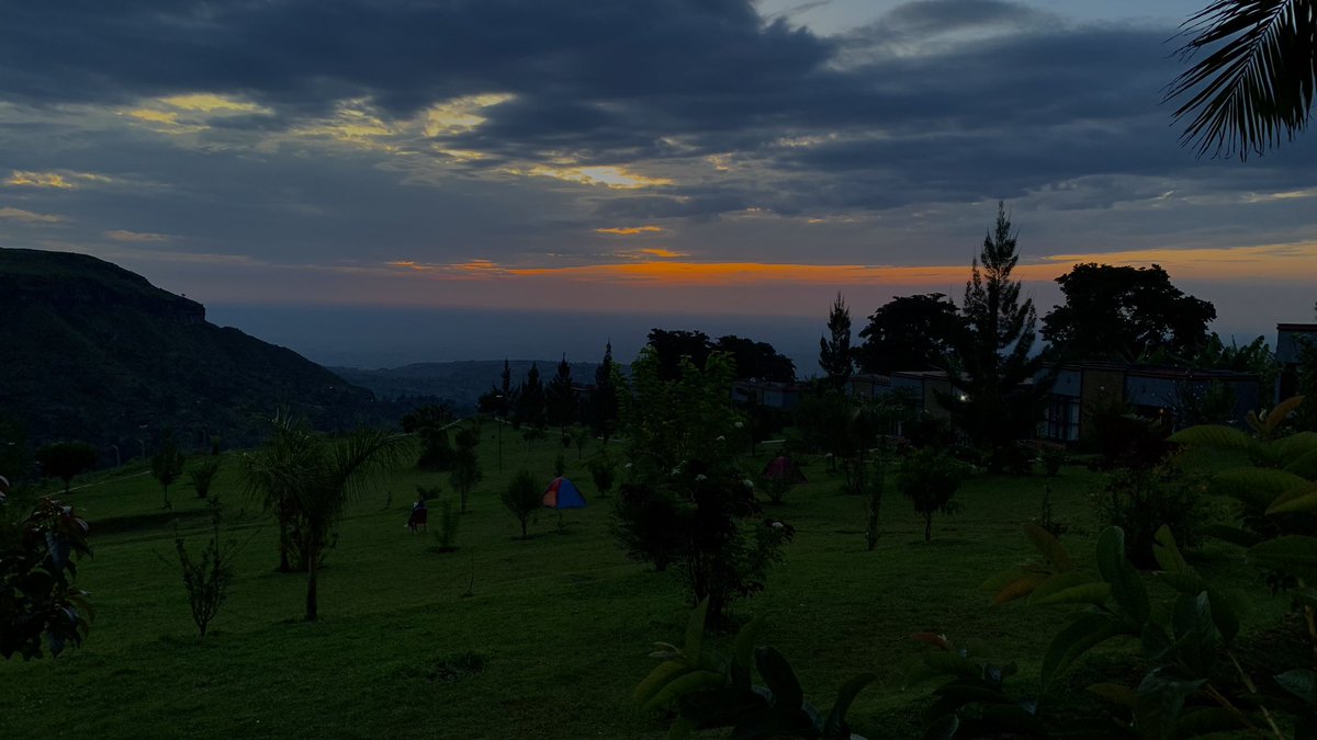 ugandauncovered's tweet photo. Never waste any amount of time doing anything when there is a sundown outside that you should be sitting under. 

Don’t hesitate looking up in the sky for the magical moment at the end of the day. 
#sunset #Ugandauncovered https://t.co/KF0fY4BbfB