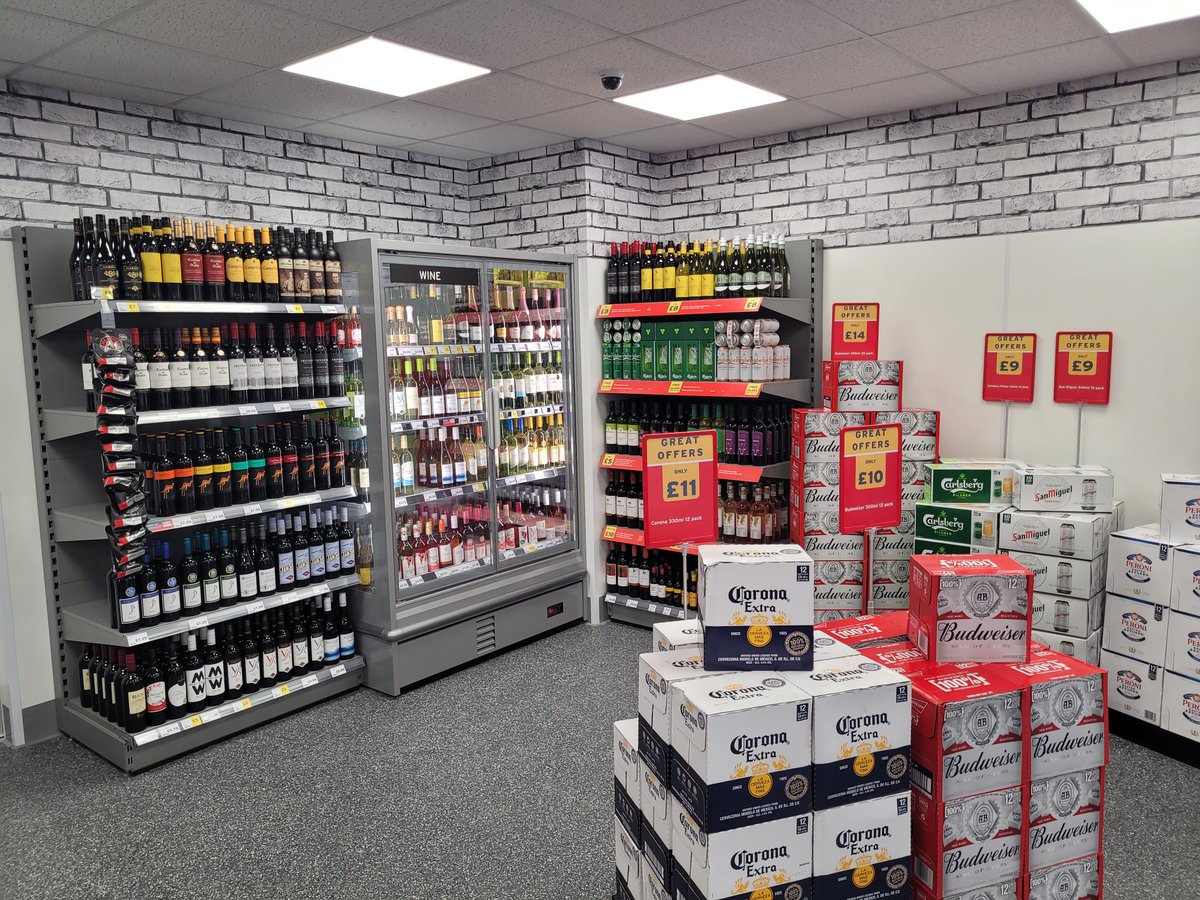 Today we open our doors to the public on Hockley Spa 👏😍

Do you know the perfect spot for a One Stop? Let us know.  onestop.co.uk/store-acquisit…

#PropertyDevelopment #CommercialAgent #PropertyInvestment
#OneStop #NewStore #HockleySpa