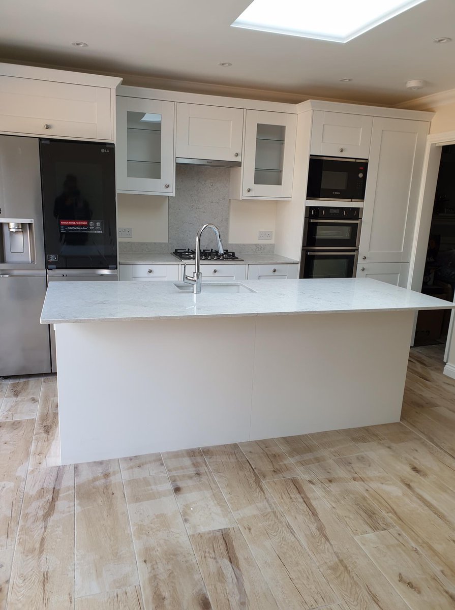 This recent internal refurb with a new, bright and modern kitchen has been completed by one of our North London based members. Contact us for free no obligation quotes from local and approved builders. 0208 817 5246 or post your job on our website. #mastertradesmen