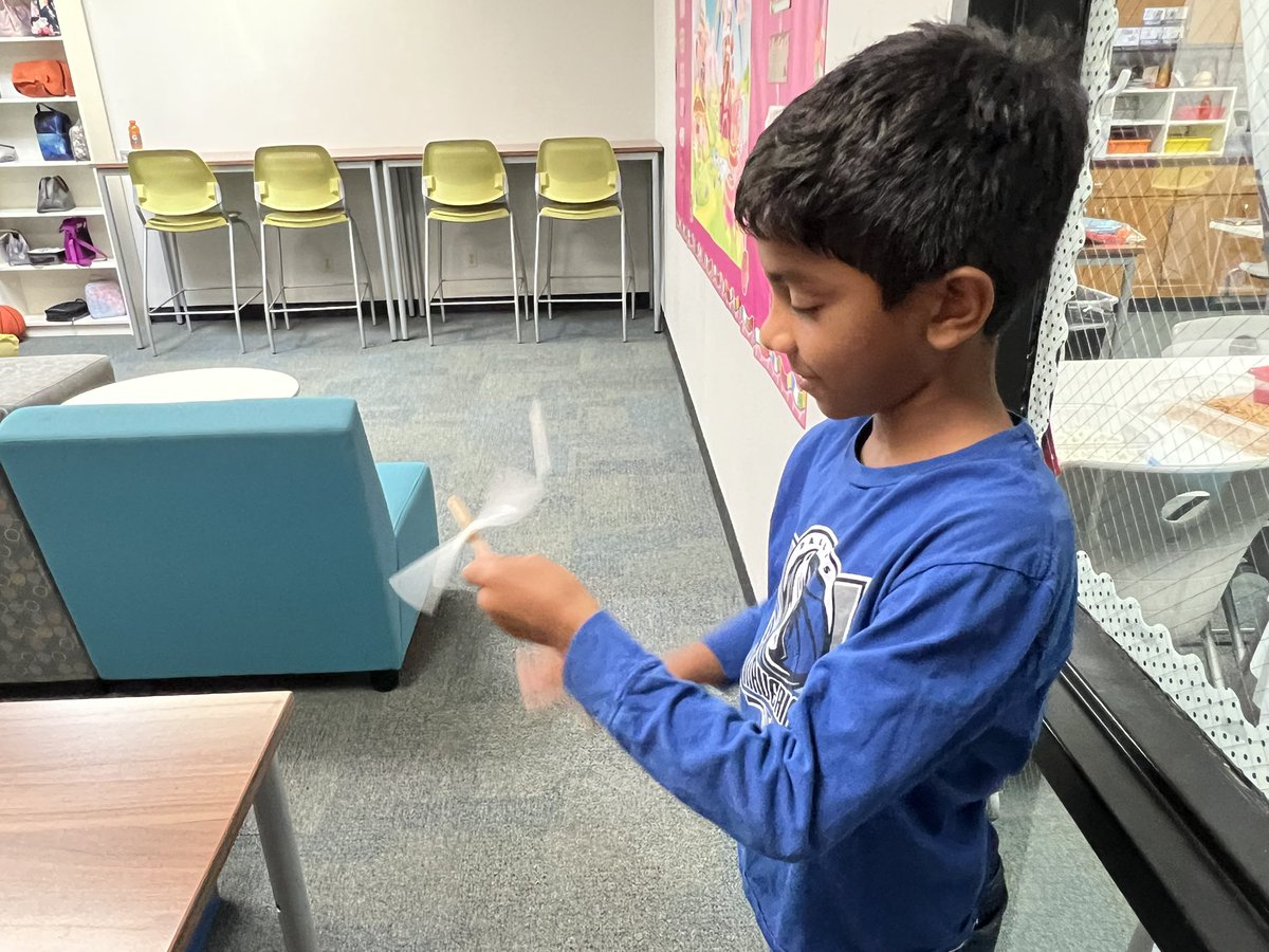 CarrieBoyleCISD's tweet photo. Applying our learning and knowledge of mechanical energy! Building up the potential energy to maximize the kinetic of the marshmallow! We loved building and testing our marshmallow catapults in science with 5C! @AustinElem @AustinOurStory #CISD_Science @KristanPerryman https://t.co/CeXIGoWdzZ