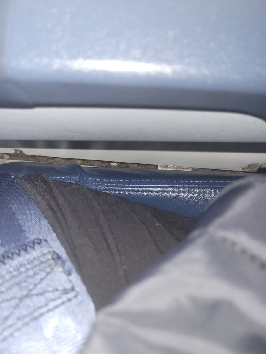 SweetPsMom's tweet photo. @Delta On Friday 10/15 I was on Flight 4676 JFK to Detroit. Check your cleaning service and and cleaning bill. Did you pay your bill? It doesn't look like you are getting the best service. #delta #flight #cleaningservice #newcleaningserviceneeded https://t.co/5SBObioCUS