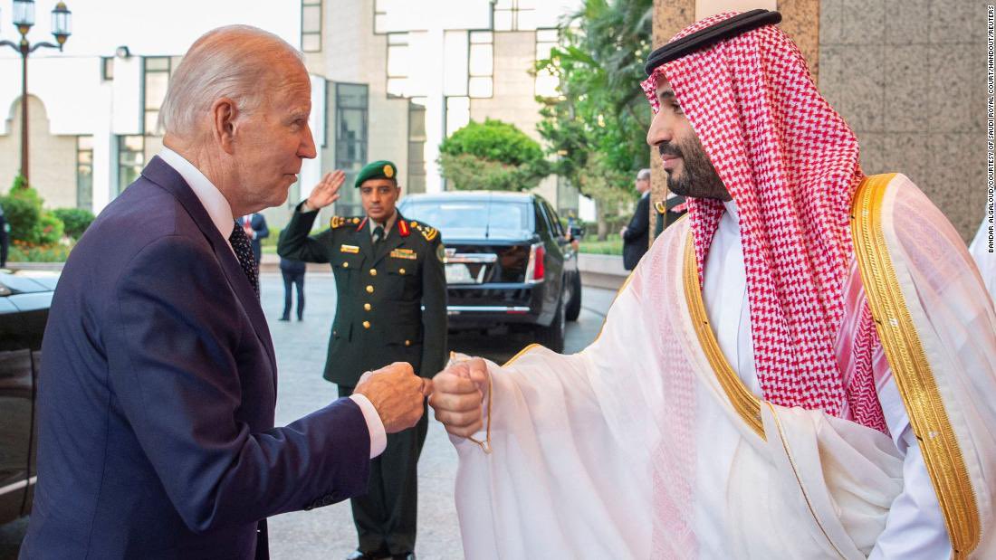 DefenseENG's tweet photo. 🇦🇪🇪🇬🇵🇰🇲🇦🇩🇿🇮🇶🇴🇲🇰🇼🇧🇭🇩🇯 expressed their support for Saudi Arabia and OPEC+ decision. Zelenskyy praised Saudi-Ukraine relations. MBS will not meet Biden during the G-20 summit; instead, he will meet with the leaders of China, India, and Russia. Has Joe Biden just become a pariah? https://t.co/k02GIbFxLZ