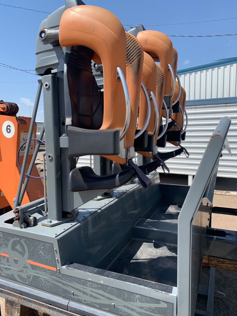 coastermuseum's tweet photo. Never forget your roots. #SeaWorld #PipelineSWO #HighSurfWarning #rollercoaster #museum https://t.co/VXaR8j7sA8