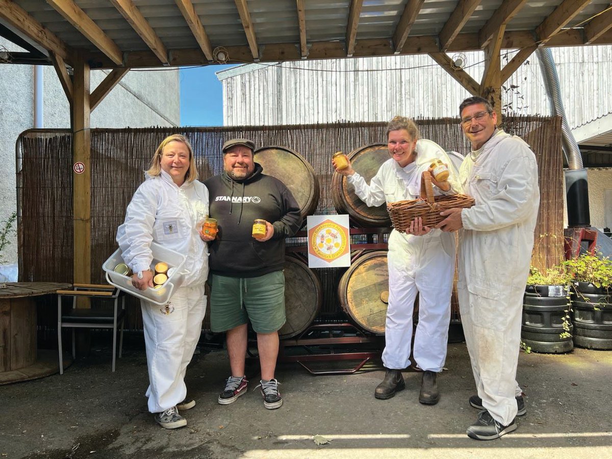 Jekyll &amp; Hive, a new craft honey beer is the result of a community initiative between Tavistock Beekeepers (a branch of the DBKA) and The Stannary Brewing Co. 

Read more: bit.ly/3Taa5tv

#craftbeer #collaboration