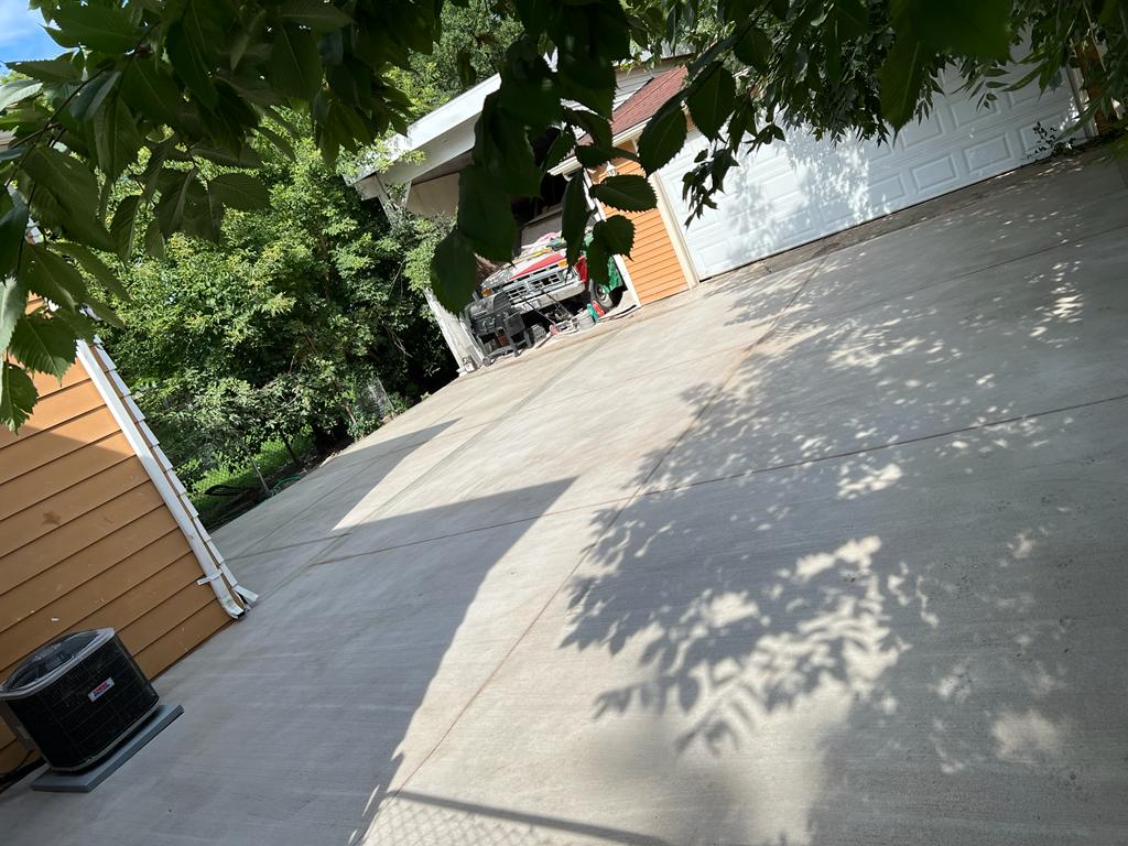 md_concrete's tweet photo. Give your home the right makeover, Solid foundations for a brighter future.
Contact us at (224) 381-4220
#concrete #buildingmaterials #construction #house #sidewalks #foundation #driveways #sideways #generalconcrete #stairs https://t.co/VhWNdPhXTg
