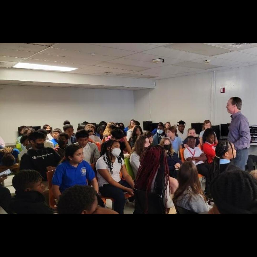 shortcutstv's tweet photo. Had a great time giving a filmmaking lesson with #PompanoBeachMiddle TV/Film students! I look forward to seeing the incredible things they create.
Want a lesson/visit from Short Cuts at your S Fla school? send us a DM
Submit/watch student films: https://t.co/39cNTUHYK7 https://t.co/NDsKYK4hJg