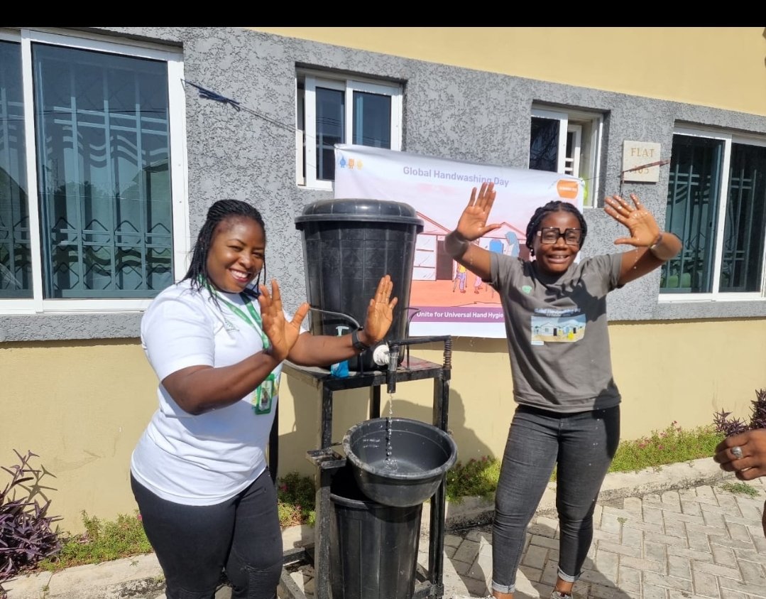 greencode12's tweet photo. The rising cases of Cholera in communities of Borno state, GREENCODE has just began a week long Hand Washing at Critical times at all project communities starting with Gomari.
We need hand Washing with soap now than before.
Thanks for those that joined us today and this week. https://t.co/WHrDj3SaUo