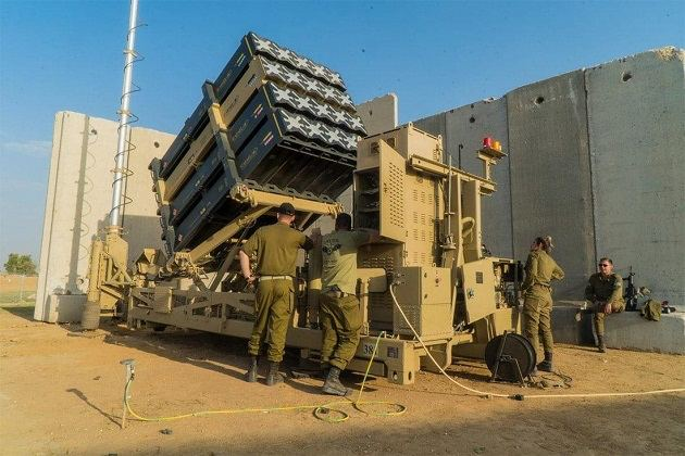 İsrail'in Ukrayna'nın silah isteğine olumsuz cevap vermesinin nedeninin İran SİHA'ları karşısında başarısız olacağının oraya çıkmasından çekinmesi olduğu iddia edildi.