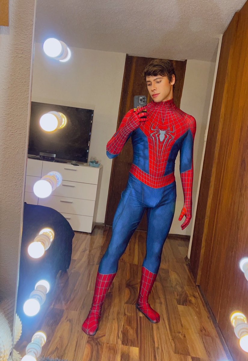 Panagiotios's tweet photo. Listo para salvar el mundo ❤️🕷️ https://t.co/kdzSEzdyVM