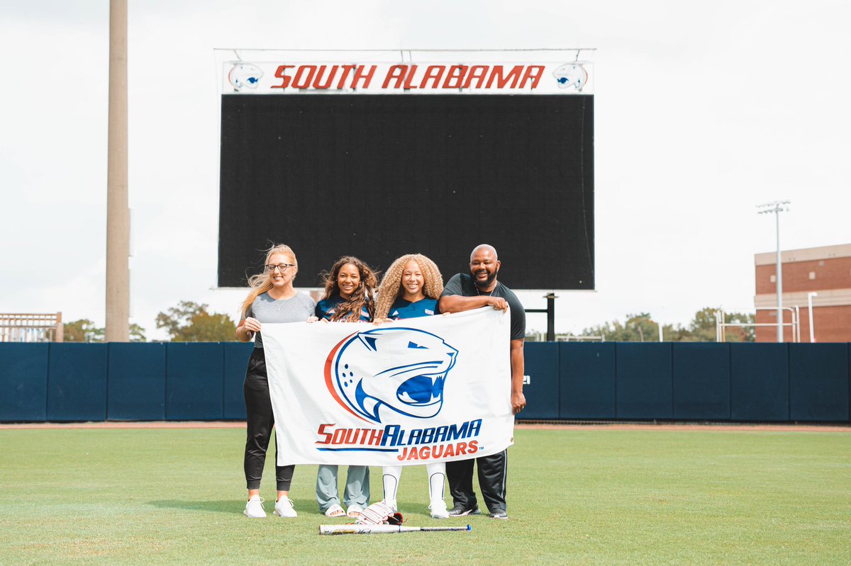 Mario White tweet media