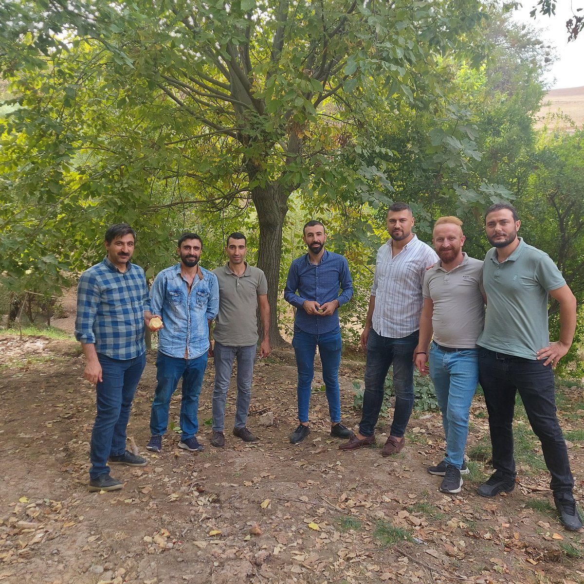 Öğretmenlerimiz, veli ve öğrencilerimizi daha yakından tanımak, kuvvetli bağlar oluşturabilmek için veli ziyaretleri yapıyor. 

 #ŞIRNAKSENİN 

<a href="/tcmeb/">Millî Eğitim Bakanlığı</a> 
<a href="/yilmaznazif/">Nazif Yılmaz</a> 
<a href="/SirnakValiligi/">T.C. Şırnak Valiliği</a>
<a href="/valiosmanbilgin/">Osman BİLGİN</a>  
<a href="/nazlidemirrr/">NAZLI DEMİR</a>
<a href="/mirzatetik78/">Mirza TETİK</a> 
<a href="/CizreKaymakamlk/">Cizre Kaymakamlığı</a> 
<a href="/SIRNAKMEM73/">Şırnak İl Millî Eğitim Müdürlüğü</a> 
<a href="/sahan_ike/">Şahan İKE</a>