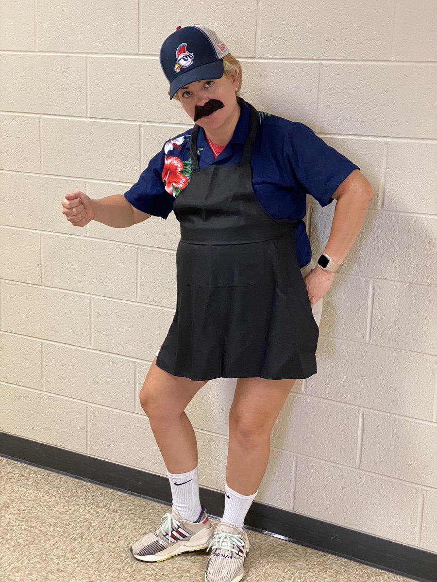 MrsTorresCFHS's tweet photo. BBQ Dad vs. Soccer Mom spirit day at school! The Art dept. is ready to get the pit fired up! 🔥 🍖 @Fulshear_HS @CouncilFulshear #hoco #spiritweek #chargerartists https://t.co/vleFdHYe16