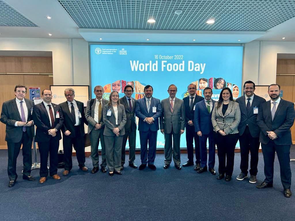 Corpei's tweet photo. Nuestro presidente ejecutivo, @EduEgas, participó en la segunda jornada del #WorldFoodForum2022 de @FAOenEspanol, en su intervención manifestó sobre la contribución que 🇪🇨 ofrece al mundo para ayudar a combatir la hambruna por la falta de alimentos. https://t.co/eP9cn4jeYq