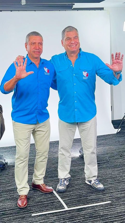 Junto a <a href="/MashiRafael/">Rafael Correa</a> lograremos que a Quinindé regrese lo bueno. La #RevoluciónCiudadana está más viva que nunca en el corazón de los esmeraldeños. #HastaLaVictoriaSiempre #RonalMoreno