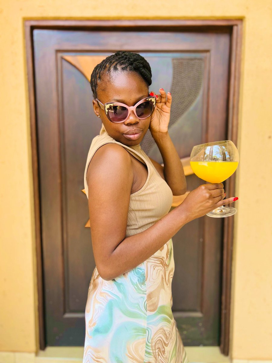MissPNA_'s tweet photo. Yeah no, Foschini is fighting ❤️‍🔥❤️‍🔥
Top &amp; skirt from Foschini #FoschiniSA https://t.co/iGkt3bWkJf