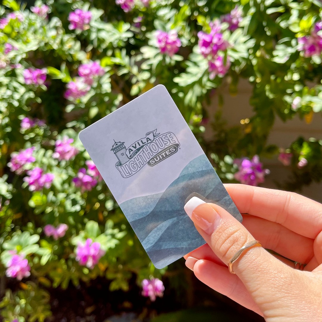 The key to happiness awaits at Avila Lighthouse Suites ✨ Make a break for Avila Beach and find more to love with Fall sunsets, long beach walks, and exciting seasonal activities. 🌊