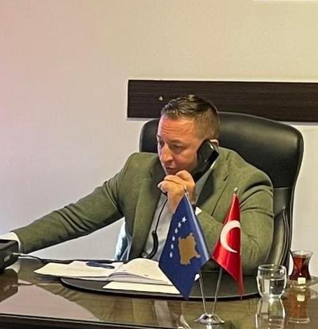Today I had a telephone conversation with the Minister of National Defense of 🇹🇷 ,<a href="/HulusiAkar_MSB/">Hulusi Akar</a>. We discussed the current security situation in the region &amp; our bilateral coop. 🇹🇷 as a NATO member country, is among our most important partners in our devel. processes. 
🇽🇰🤝🇹🇷