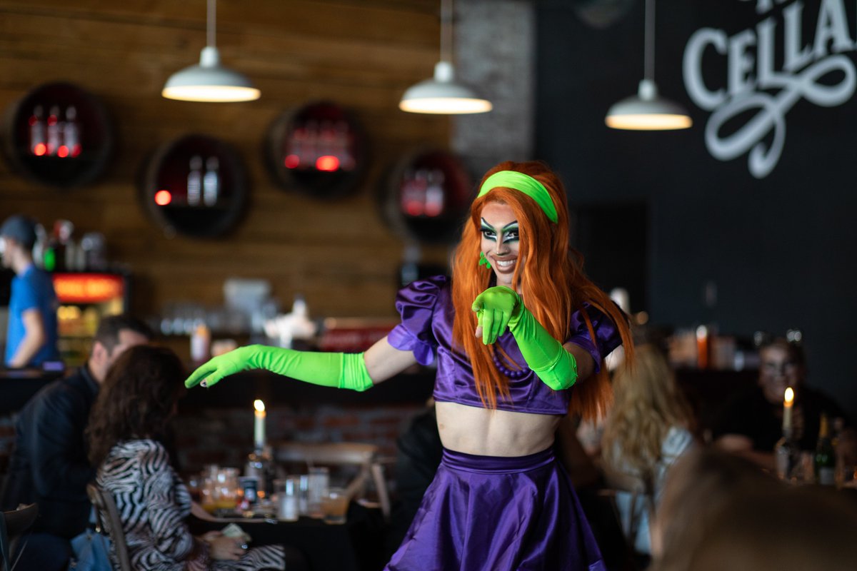 We are a little over a week away from the Coven of the Queens #Halloween #Drag Brunch and we are getting pumped!

There are only a handful of tickets left before we sell out. Make sure to save your seat while you can.
👉bit.ly/HallowQUEENDra…

Can’t wait to see you ghouls there!