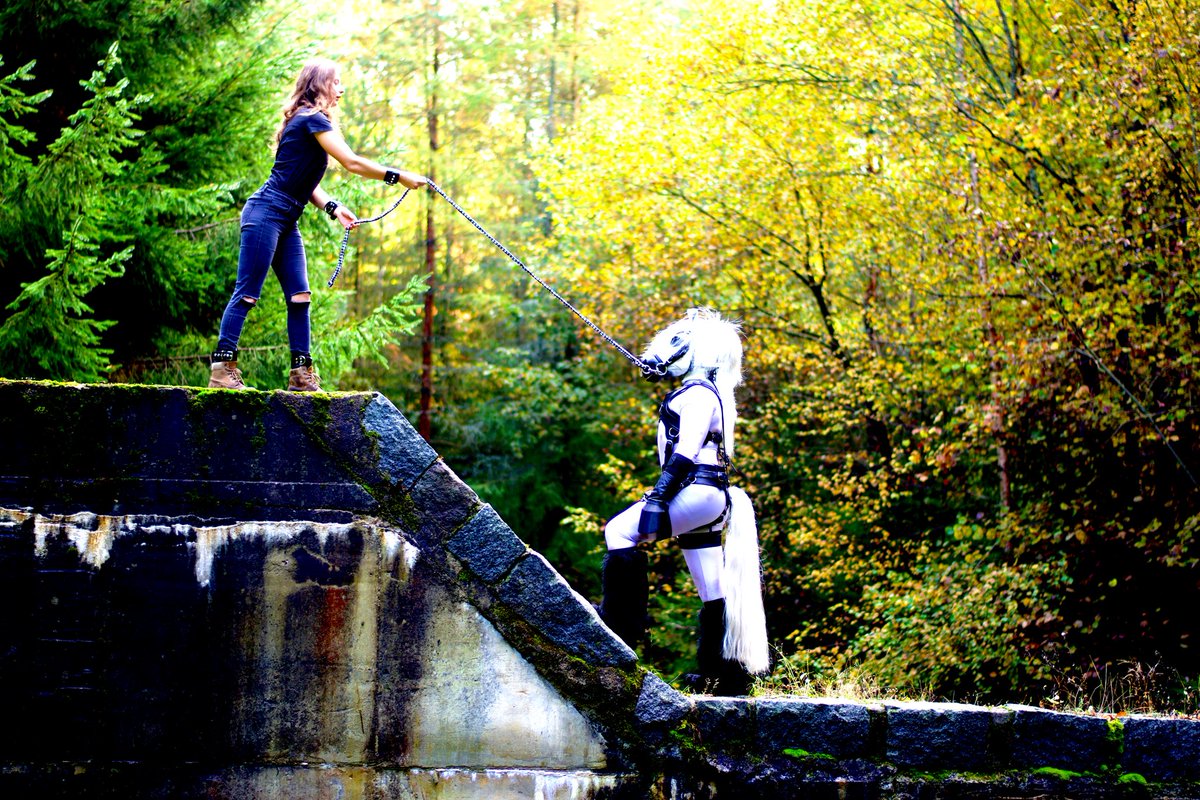 Sometimes there will be a person who will help you rise higher.  @BlackPorthos @AramisThePony #porthosstable #ponyplay #ponymask #lycra #leather #horseplay #nature #Motivacion #pferd #horse