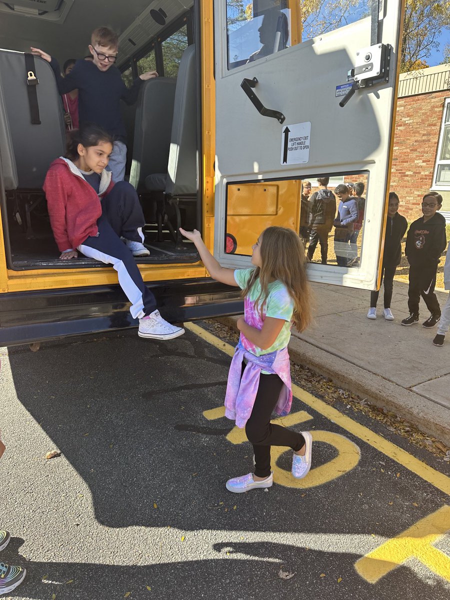 Kelly Garry tweet media