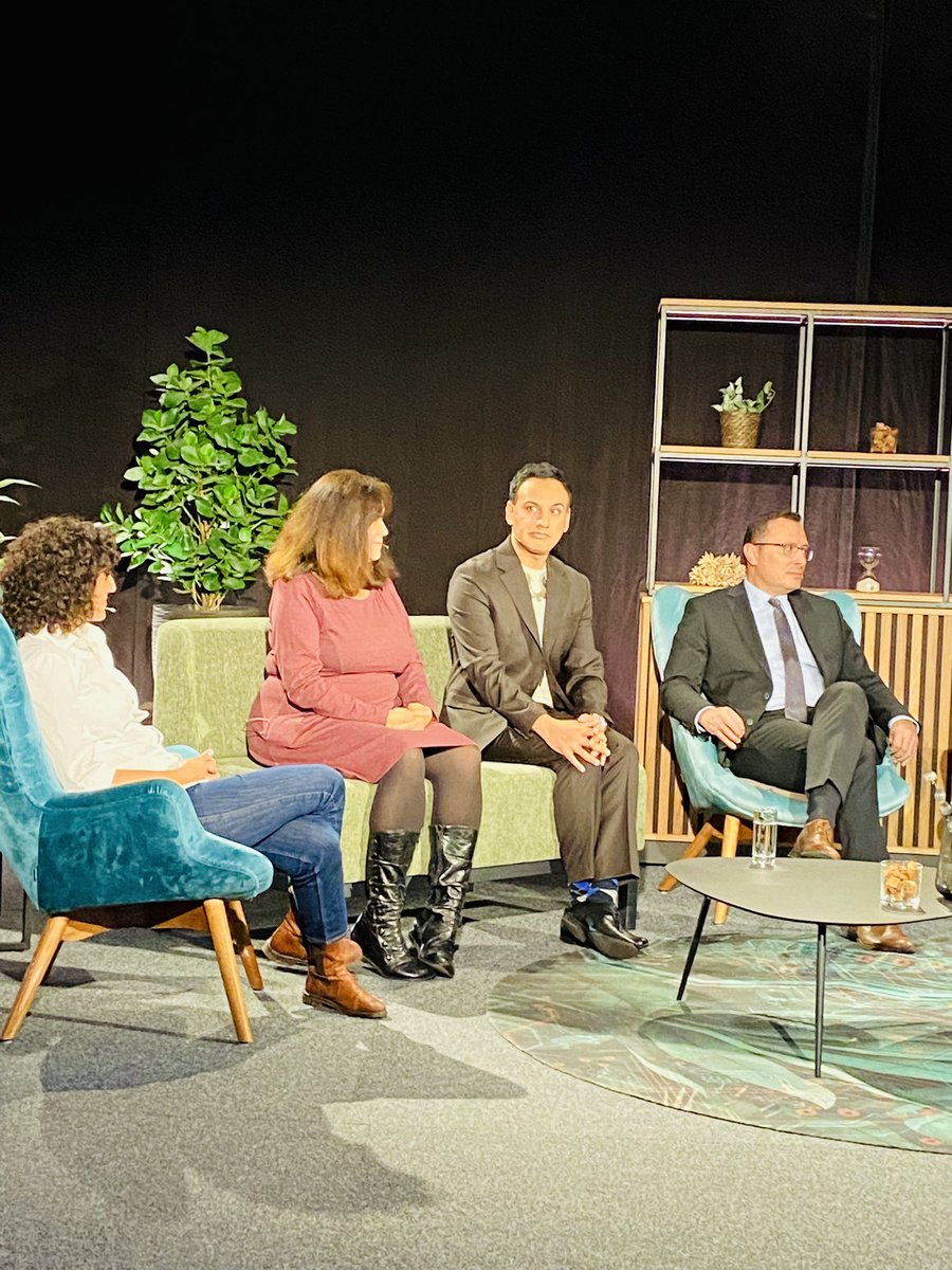 desondy's tweet photo. A great discussion in Brussels this afternoon on the contribution of religion to social inclusion and societal resilience. Global to local action. 

Hosted by @GerisNet, brilliant @StratulatCorina moderated with Constantinos Alexandris &amp; Nelson Jorge from @EU_Commission @eu_eeas https://t.co/HEweNEw7Mf