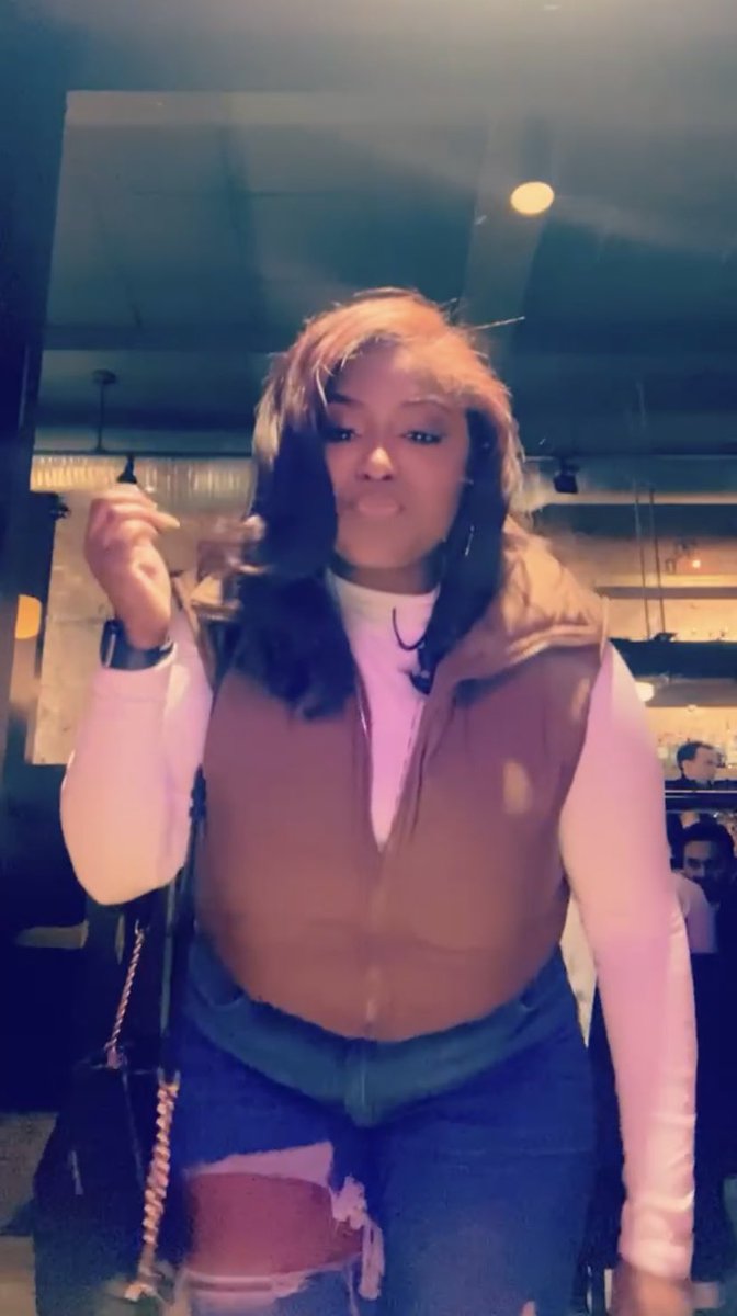QueenVashti182's tweet photo. Stepping into this new year, blessed, stress free, worry free &amp; F.N.F. ‼️

•
•
•

Cheers to 32 🥂😘

#OVO #libraseason #issaholiday #silkpressseason https://t.co/wfeSFu3g5Z