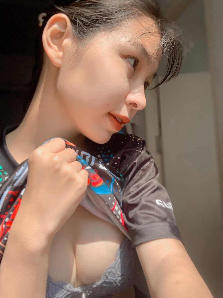 Siriwan2oo5's tweet photo. เหงาอ่ะ #เงี่ยน #เงี่ยนหีเเฉะ #คอลเสียว https://t.co/8CAZqeEPbb