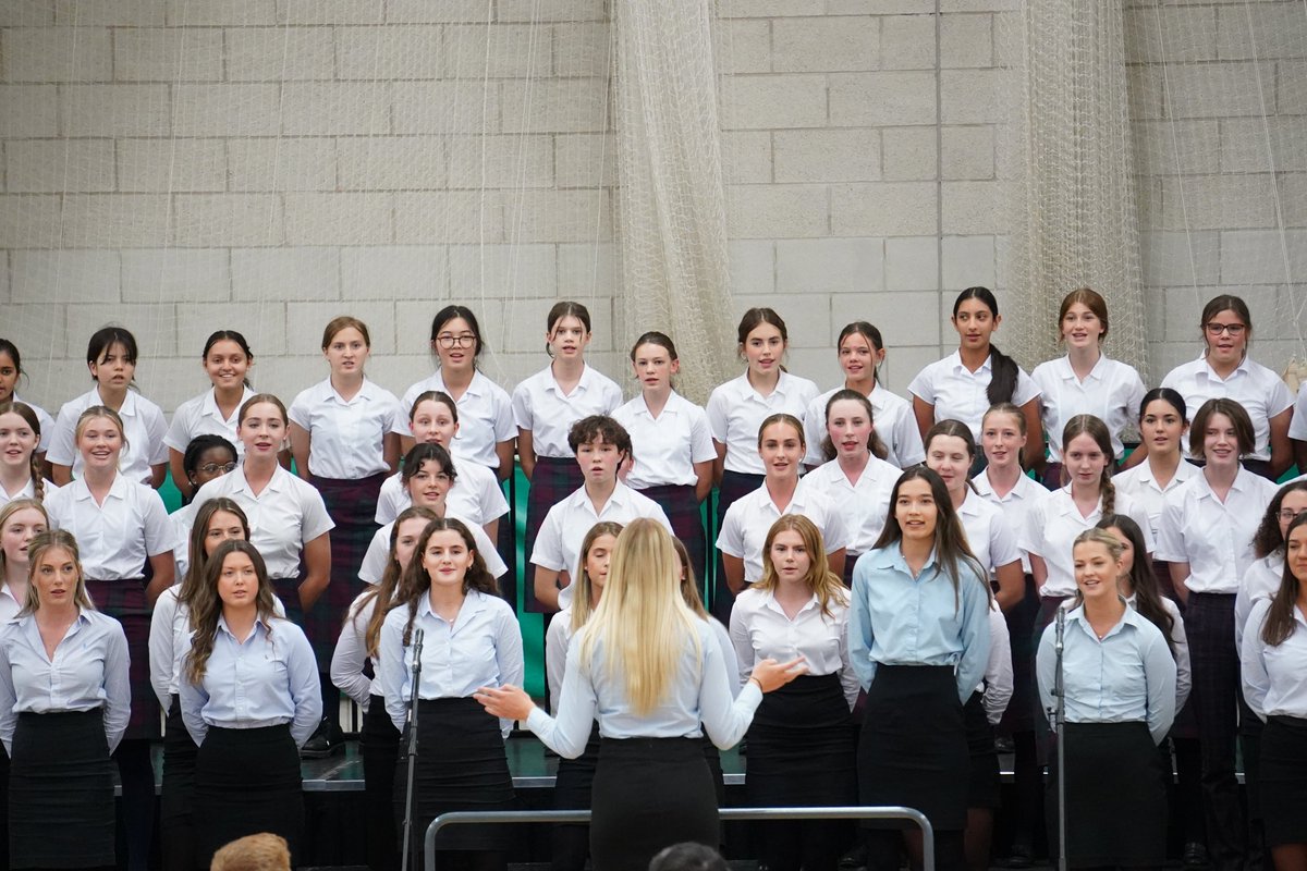 BromsSchool's tweet photo. Huge congratulations to @BromsHazeldene on winning House Song 2022.

Well done also to our other prize winners: 
Conductor’s Prize - David C @BromsWGHouse 
Best Creative Performance - @BromsElmshurst  
Runner up - @BromsOttilie 

#BromsHouseSong #BromsHouses #BromsMusic https://t.co/dIWpMDkr3N
